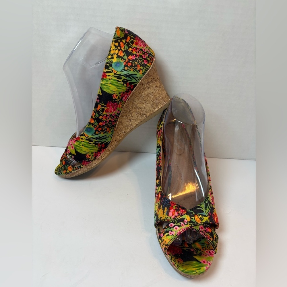 DexFlex Comfort vibrant floral print open toe cork wedge heels size 9